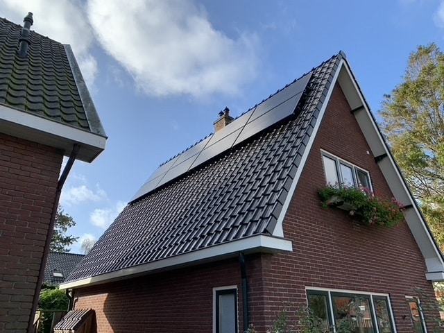 1930s house sustainable renovation with PVT-panels as source for the heatpump-01|1930s house sustainable renovation with PVT-panels as source for the heatpump-05|1930s house sustainable renovation with PVT-panels as source for the heatpump-04|1930s house sustainable renovation with PVT-panels as source for the heatpump-03|1930s house sustainable renovation with PVT-panels as source for the heatpump-02