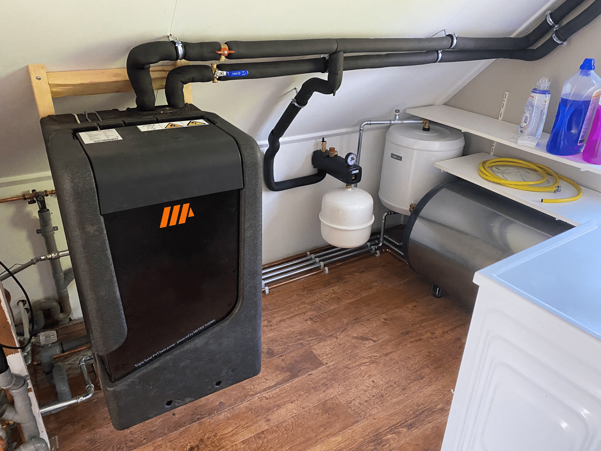 pvt-panelen-warmtepomp-van-langen-installatietechniek-triple-solar|pvt-panelen-warmtepomp-van-langen-installatietechniek-triple-solar2|pvt-panelen-warmtepomp-van-langen-installatietechniek-triple-solar3|pvt-panelen-warmtepomp-van-langen-installatietechniek-triple-solar4|pvt-panelen-warmtepomp-van-langen-installatietechniek-triple-solar5|pvt-panelen-warmtepomp-van-langen-installatietechniek-triple-solar6